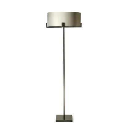 Zdjęcie Unikatowa mosiężna lampa z kolekcji CROSS BRACED