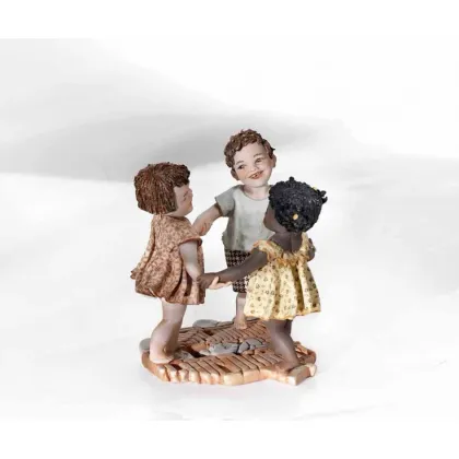 Zdjęcie Porcelanowa figurka przyjaciół - Sibania