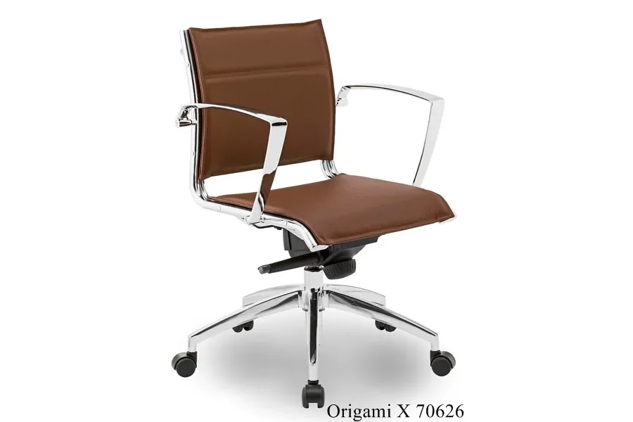 picture 4 Modern leather armchair on wheels
