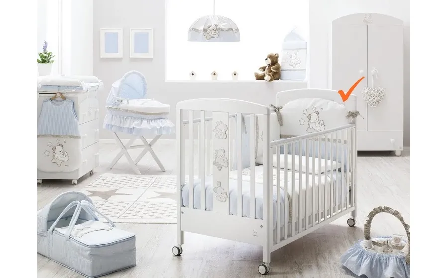 obrazek 1 Włoskie łóżeczko niemowlęce z wyposażeniem - Italbaby