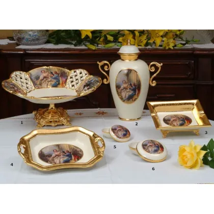 Zdjęcie Ekskluzywne akcesoria zastawy stołowej z ceramiki od włoskiej marki - styl barokowy