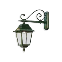 Zdjęcie Piękna stylowa zewnętrzna lampa naścienna w stylu klasycznym