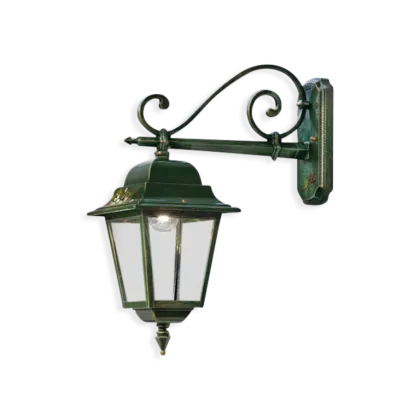 Zdjęcie Piękna stylowa zewnętrzna lampa naścienna w stylu klasycznym