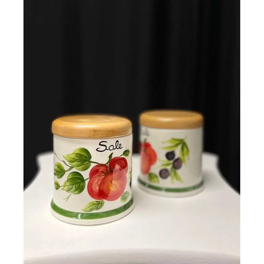 obrazek 2 Ceramiczny pojemnik na sól zdobiony motywem pomidorów i oliwek - Le Ceramiche