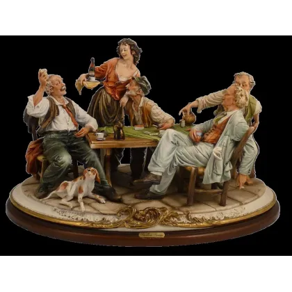 Zdjęcie Mężczyźni grający w karty - figurka z porcelany do apartamentu