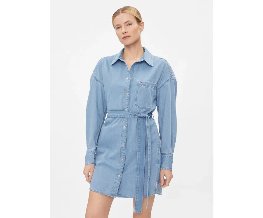 obrazek 1 Tommy Jeans Sukienka jeansowa DW0DW17421 Niebieski Regular Fit