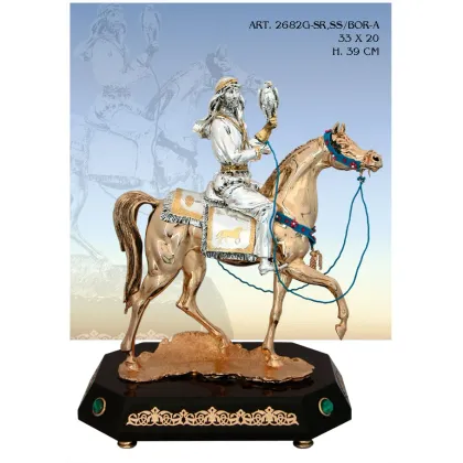 Zdjęcie Wyjątkowa figura konia z jeźdzcem