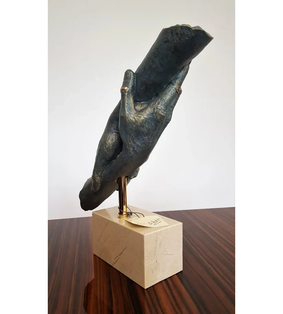 obrazek 4 Wyjątkowa statua - pomocna dłoń