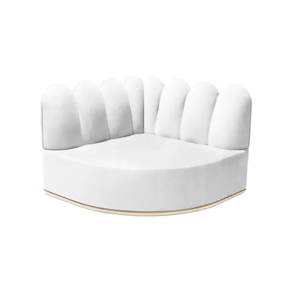 Zdjęcie Ekskluzywna biała sofa dla dzieci