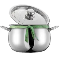 Picture An elegant pot perfect for cooking and pouring