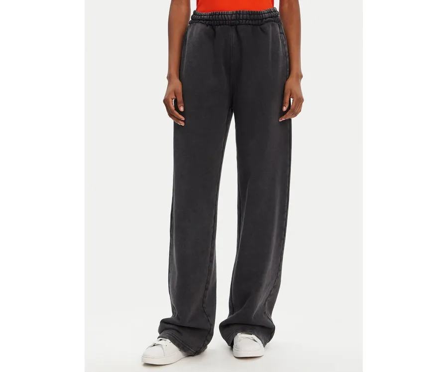 obrazek 1 HUGO Spodnie dresowe Nolasa_B 50545019 Czarny Loose Fit