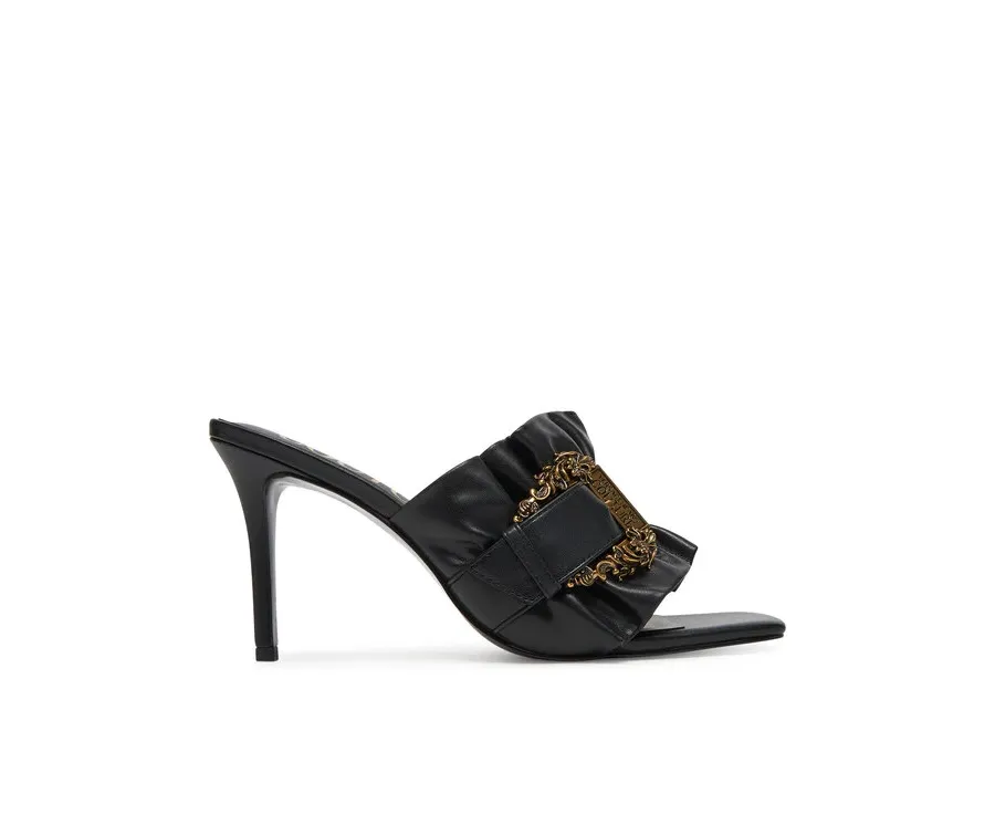 obrazek 1 Versace Jeans Couture Klapki 78VA3S70 Czarny