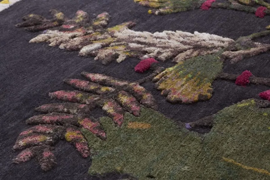 obrazek 9 Kwadratowy dywan z motywem kwiata - SAVAGE FLOWERS: BLOSSOM