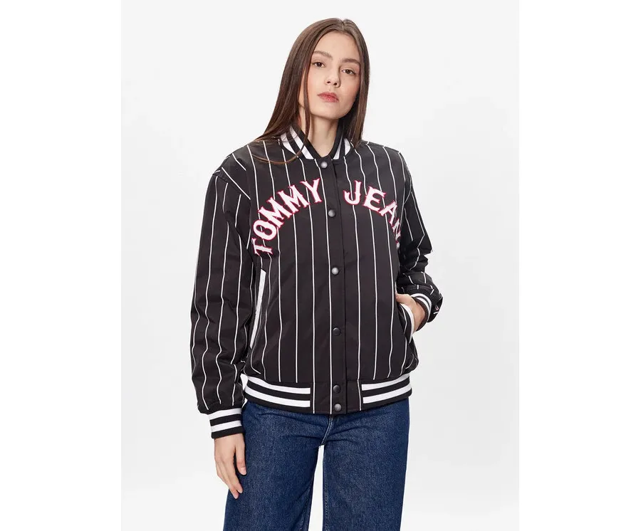 obrazek 1 Tommy Jeans Kurtka bomber Pinstripe Letterman DW0DW15336 Czarny Relaxed Fit