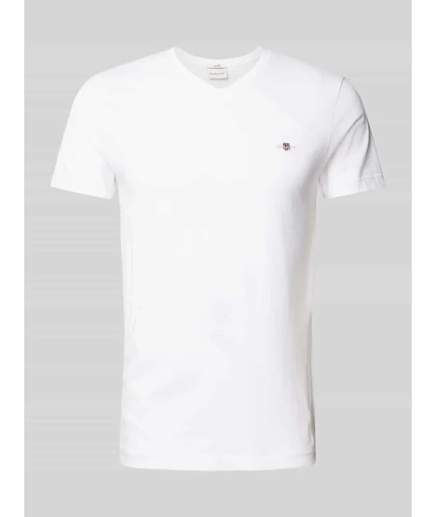 obrazek 1 T-shirt o kroju regular fit z wyhaftowanym logo