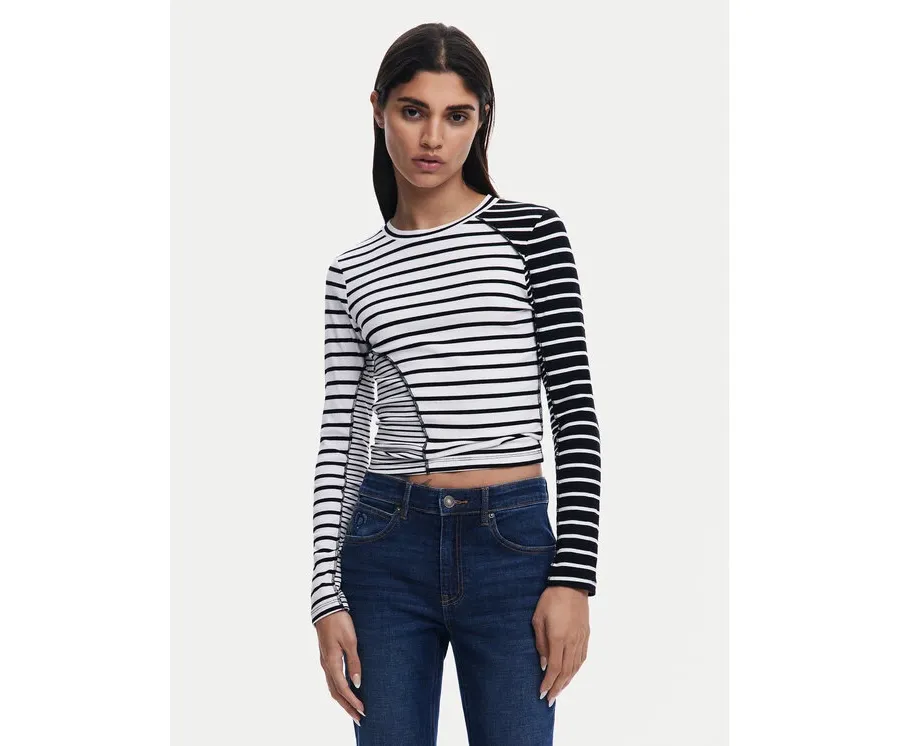 obrazek 1 Desigual Bluzka 25SWTK92 Biały Regular Fit