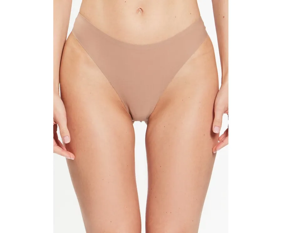 obrazek 1 Chantelle Stringi Soft Stretch C26490 Brązowy