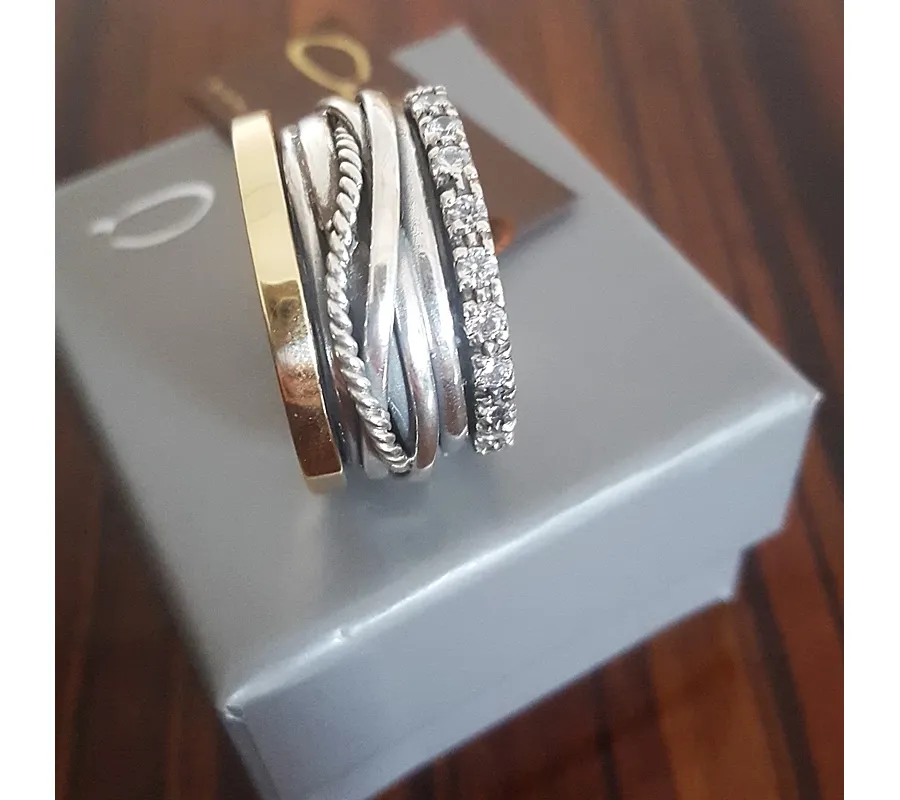 picture 5 Unique wedding ring made of gold and silver