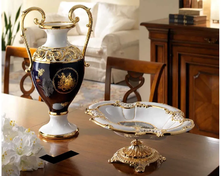 picture 1 Luxurious baroque vase for an elegant table - Bruno Costenaro