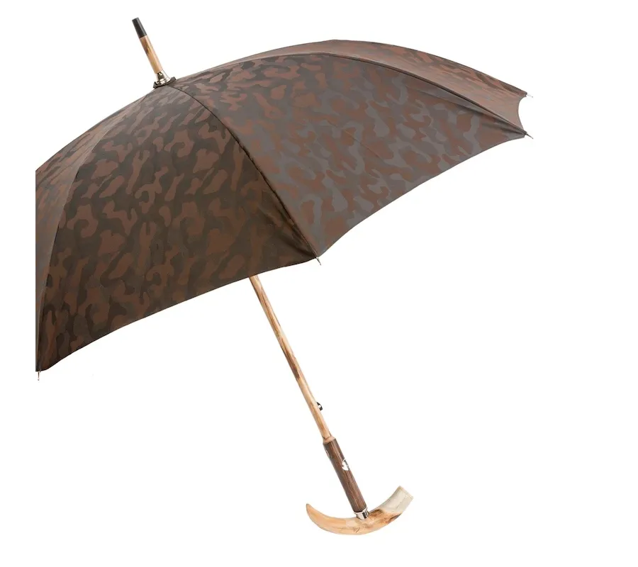 obrazek 7 Stylowy brązowy parasol męski ze wzorem w kamuflaż z oryginalną rączką - Pasotti
