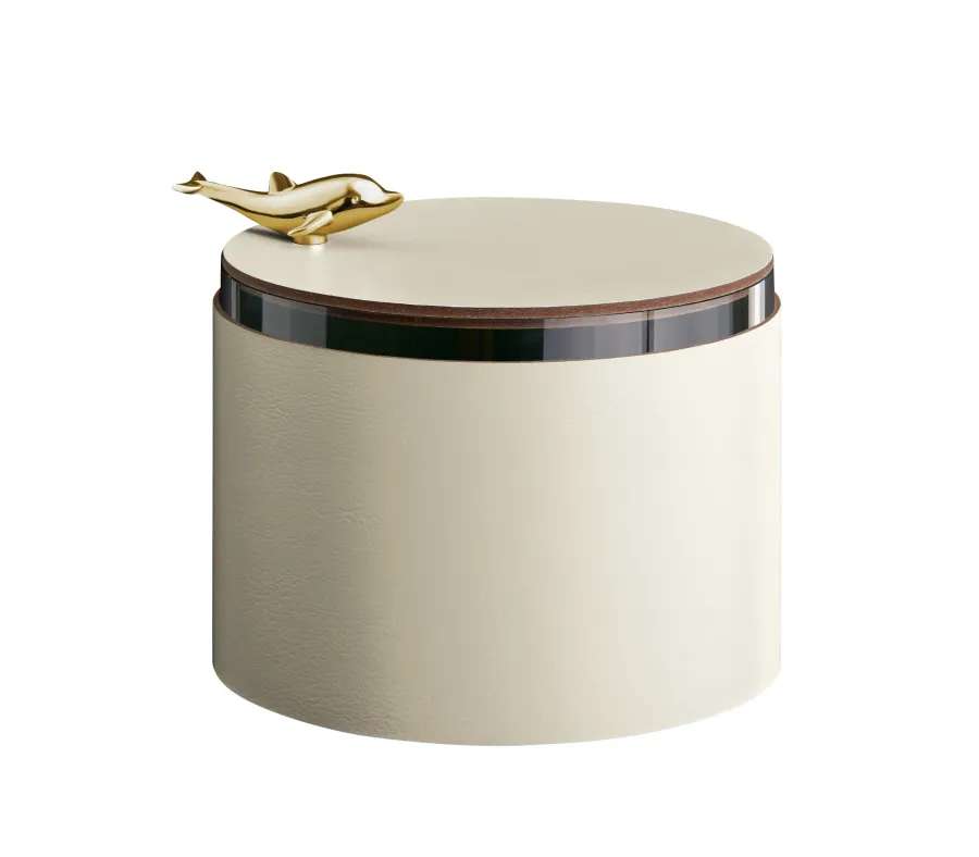 obrazek 1 Eleganckie skórzane pudełko Ø15xH10 cm w kolorze waniliowym ze złotym delfinem