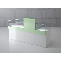Picture Exclusive checkout counter with two display windows