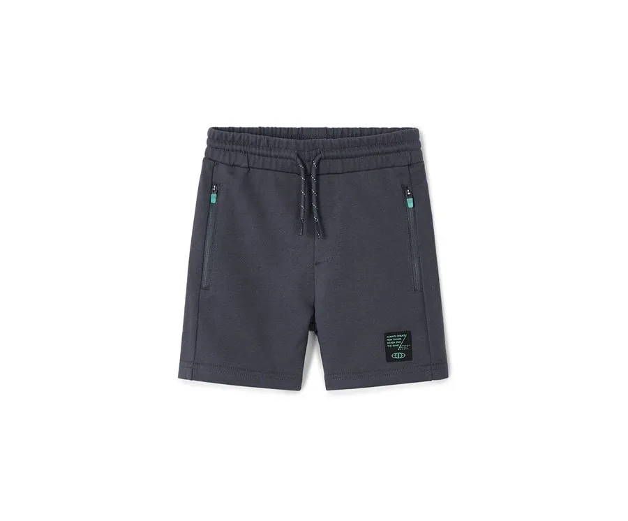 obrazek 1 Mayoral Szorty sportowe 3224 Czarny Regular Fit