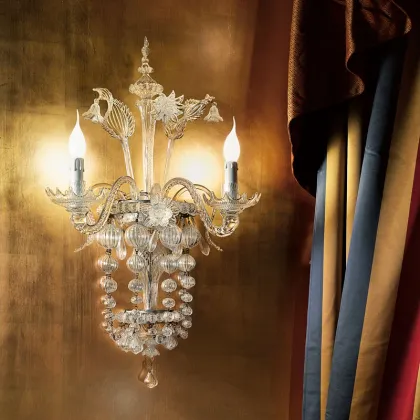 Zdjęcie Atrakcyjna lampa ścienna AV22/2 z ręcznie wykonanymi zdobieniami