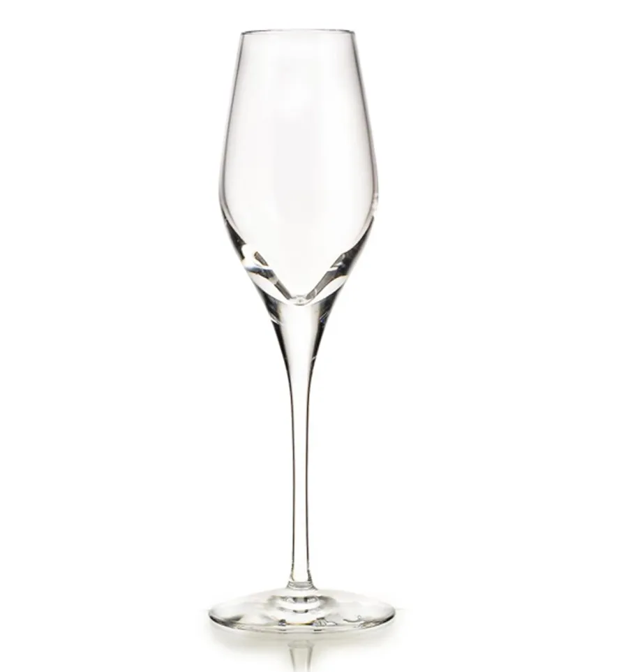 obrazek 1 Stylowy kieliszek do alkoholu Lybra o prostym ponadczasowym kształcie - Vista Alegre