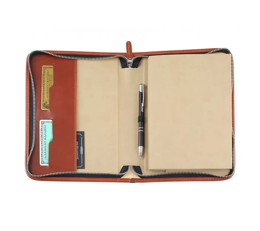 obrazek 3 Wykonany we Włoszech skórzany organizer z planerem i kalendarzem - cm 17x24