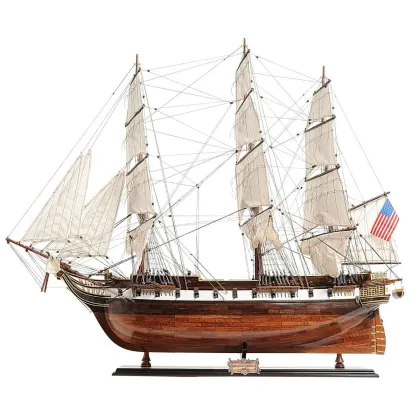 Zdjęcie Wyjątkowy model statku USS Constellation - AUrhentic Mdoels