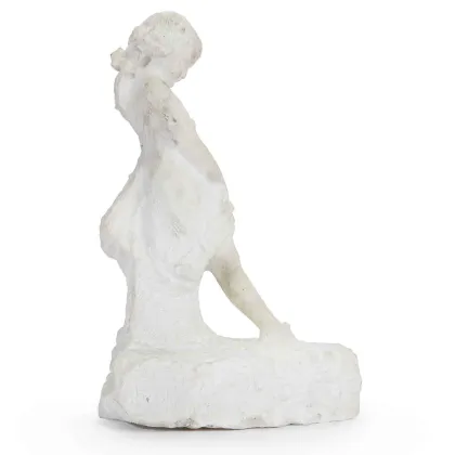 Picture Sculpture of a little girl made of marble