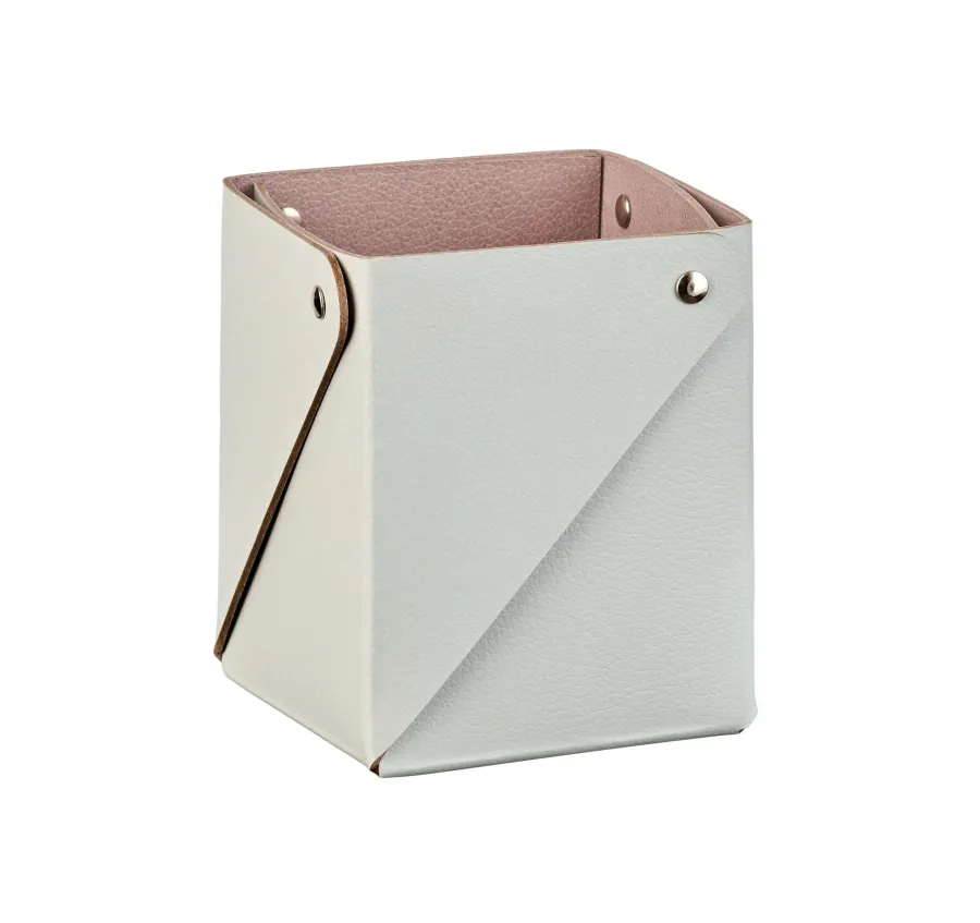 obrazek 1 Niepowtarzalny skórzany pojemnik biurowy 8х8хH10,5 cm w kolorze perłowym+