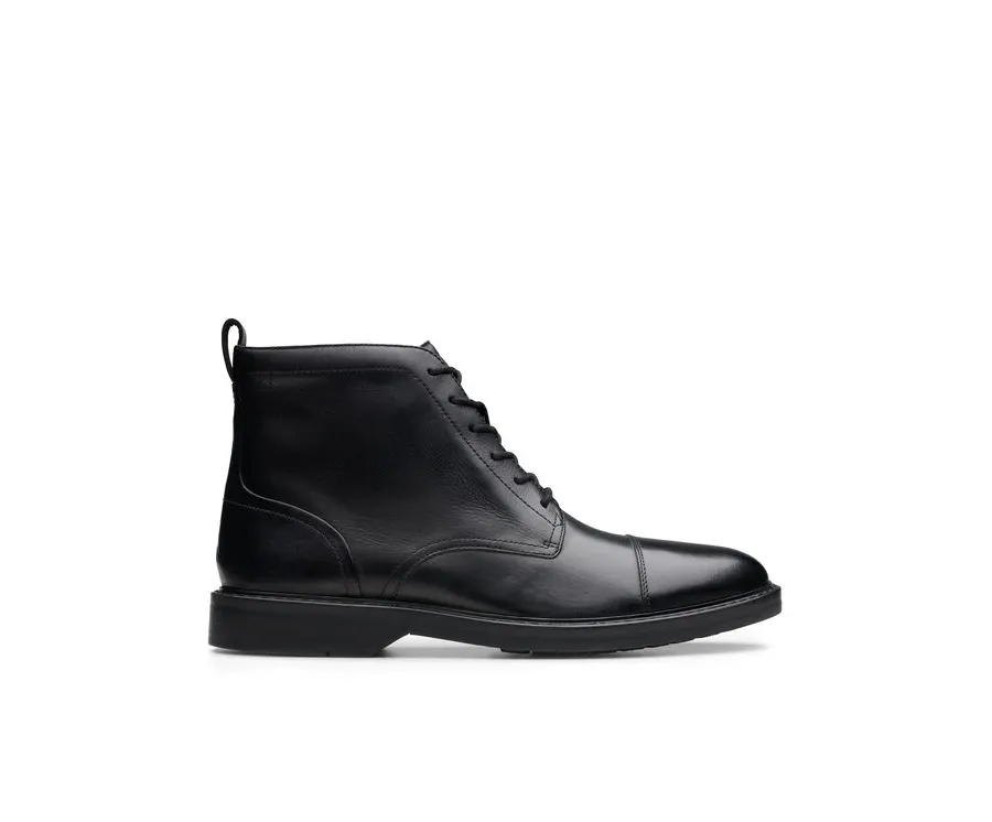 obrazek 1 Clarks Kozaki Aldwin Cap 26179732 Czarny