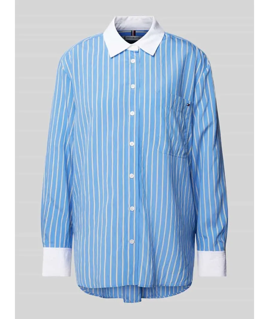 obrazek 1 Bluzka koszulowa o kroju easy fit z wyhaftowanym logo