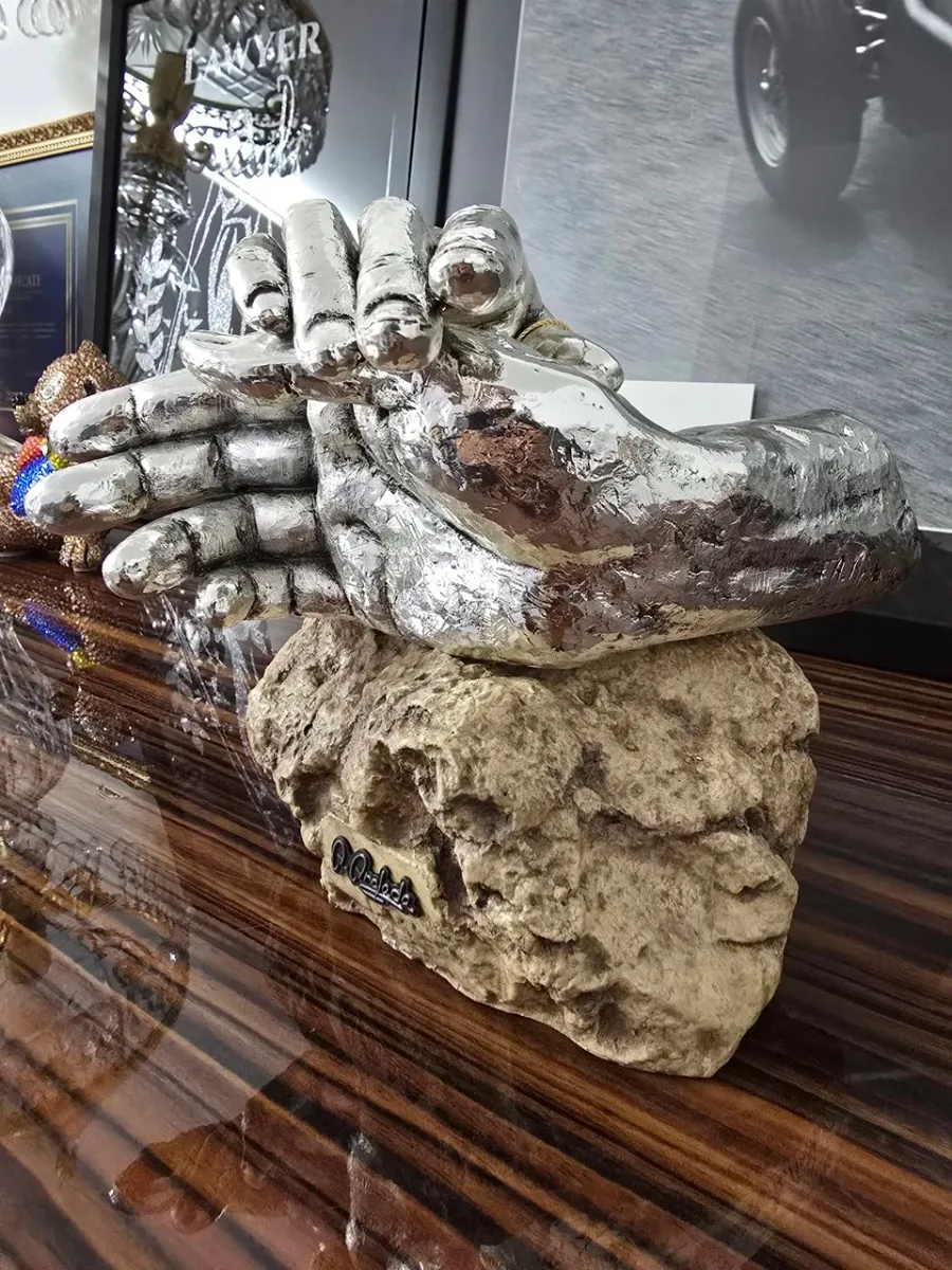 obrazek 3 Statuetka w formie rzeźby na jubileusz  - Dłonie