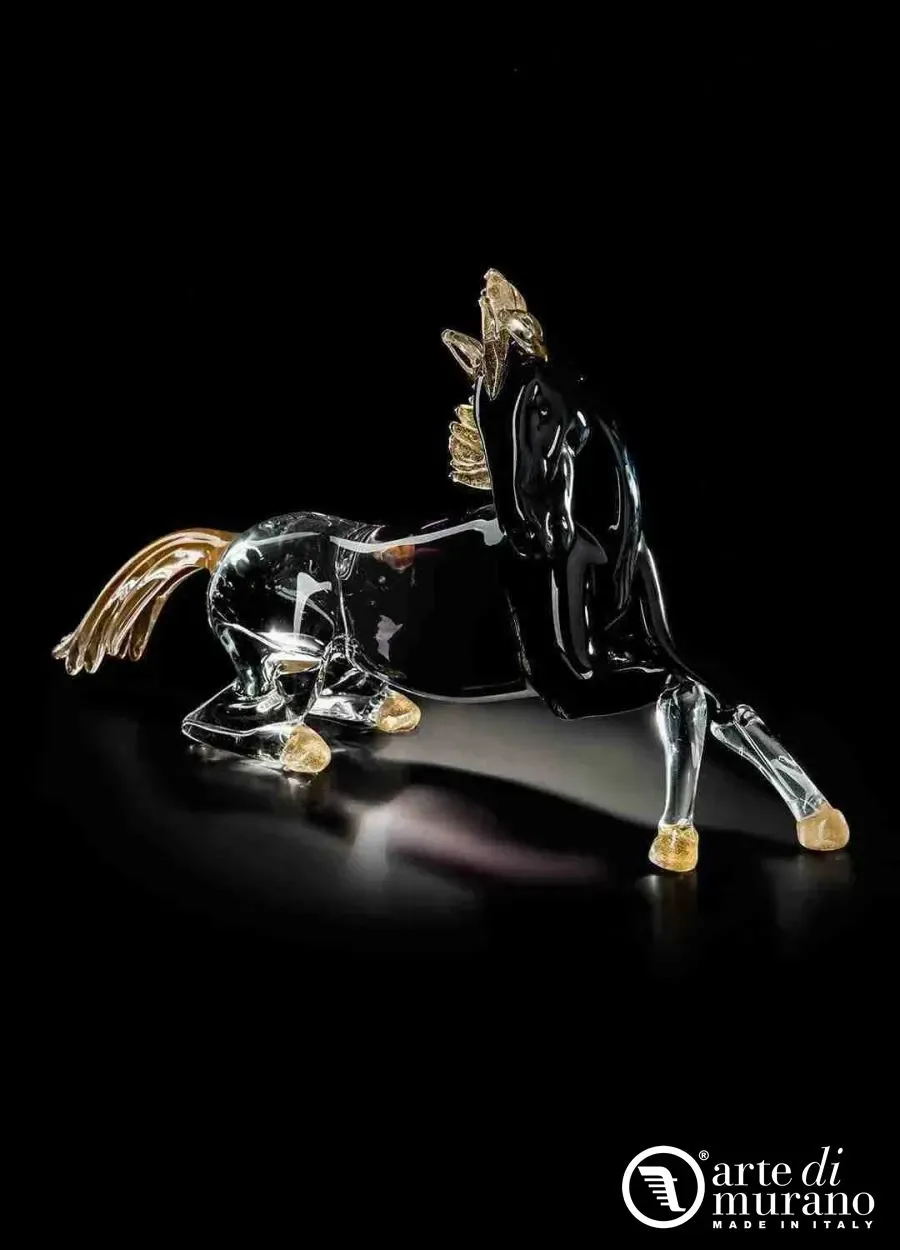 obrazek 1 Designerska figurka czarnego konia ze złota i szkła Murano rozmiar M