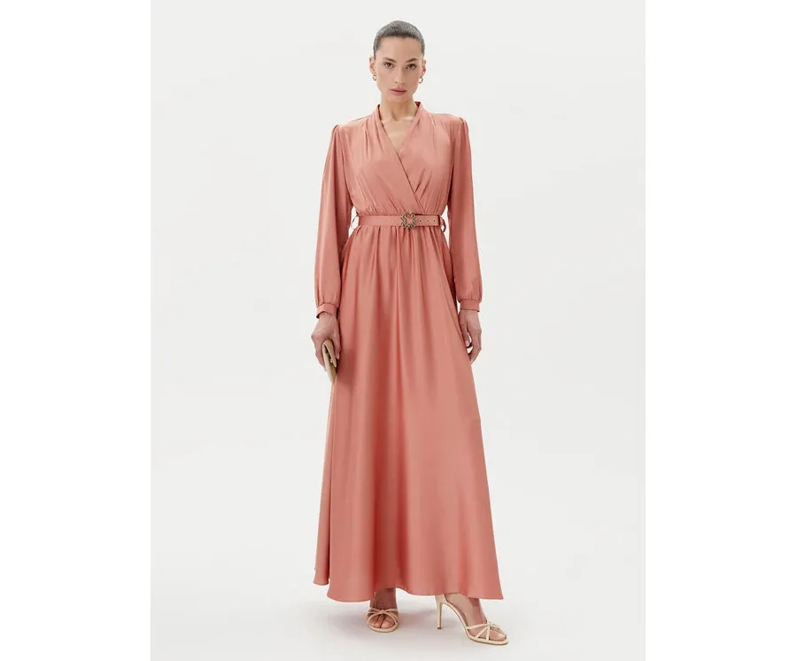 obrazek 1 Rinascimento Sukienka wieczorowa CFC0123670003 Różowy Regular Fit