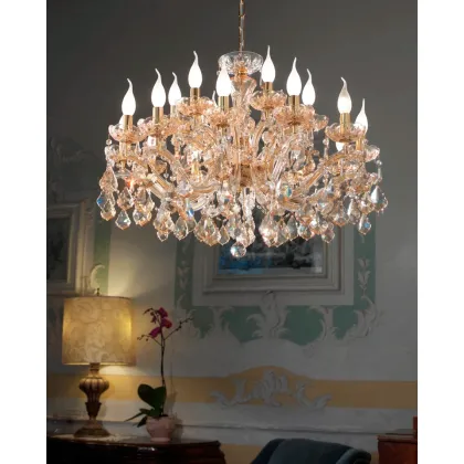 Zdjęcie Genialny kryształowy żyrandol na 18 żarówek