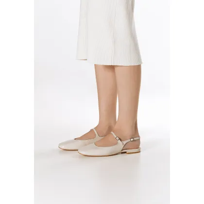 Zdjęcie Estro: Jasnobeżowe sandały damskie na płaskim obcasie typy slingback