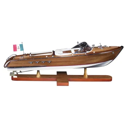 Zdjęcie Luksusowy modelu łódki Aquarama (64 cm)  - Authentic Models