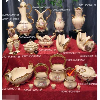 Picture A unique ceramic decoration decorated with gold and platinum