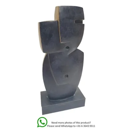 Zdjęcie Unikalna abstrakcyjna rzeźba wykonana z brązu