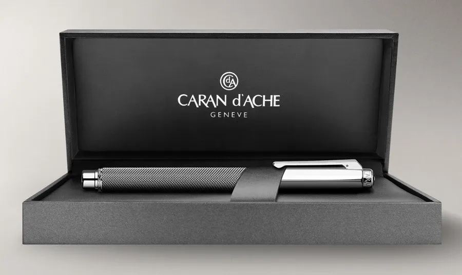 picture 3 Varius Fountain Pen Ivanhoe silver-plated/rhodium-coated