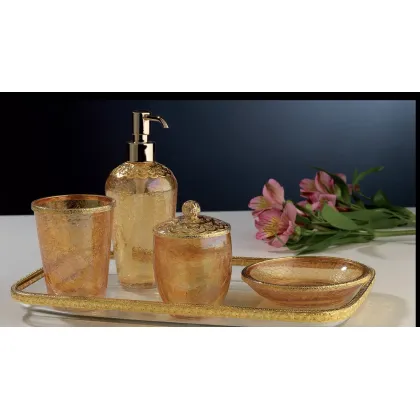 Zdjęcie Olśniewający komplet akcesoriów do łazienki