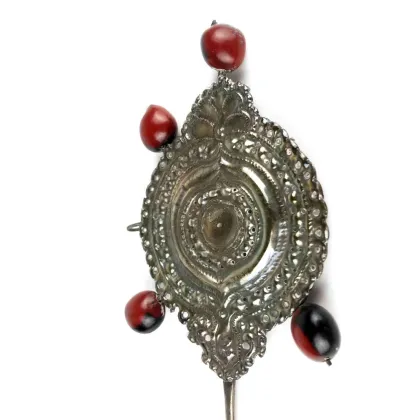 Zdjęcie Antyczna, tłoczona srebrny spinka do szalika 1700r. firmy Kuzco w Peru