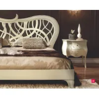 Zdjęcie Fascynująca szafka nocna do stylowej sypialni w kolorze mokki