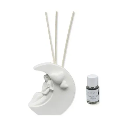 Picture Moon-shaped diffuser with steam and black orchid perfume 15 ml