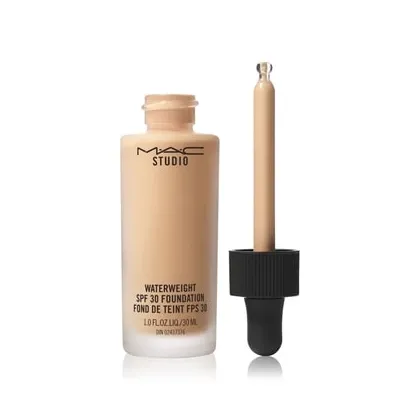 Zdjęcie MAC Studio Waterweight SPF 30/PA++ Foundation Podkład w płynie 30 ml NC30