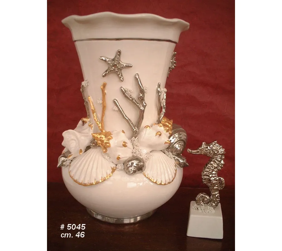 picture 1 Luxurious vase